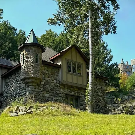 Highlands Castle Overlooking Lake George Plus 2 Other Castles & Suites